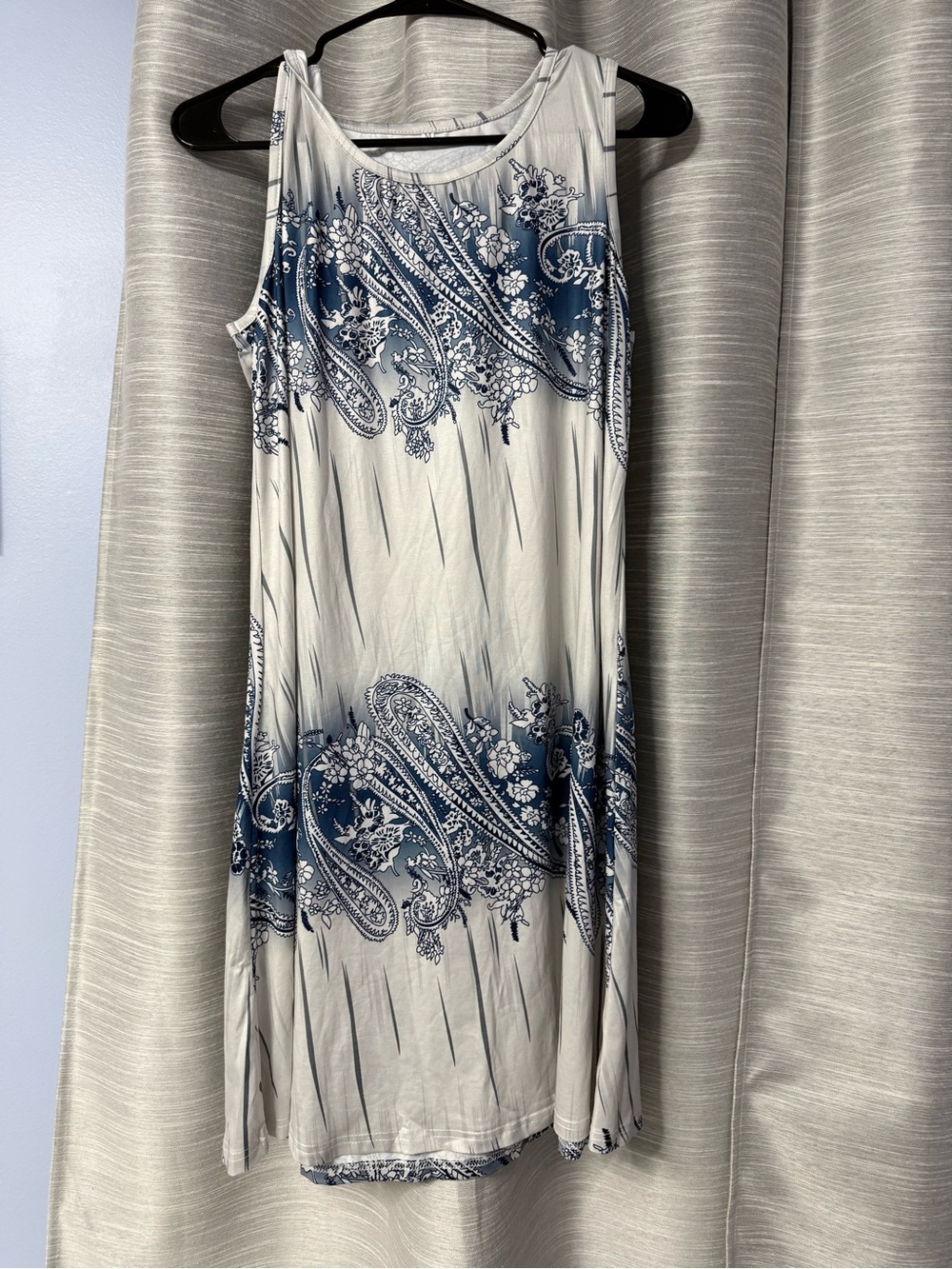 Sleeveless White and Blue Paisley Shift Dress